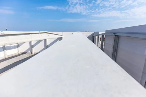 TPO & EPDM Flat Roofing / Techos Planos TPO y EPDM